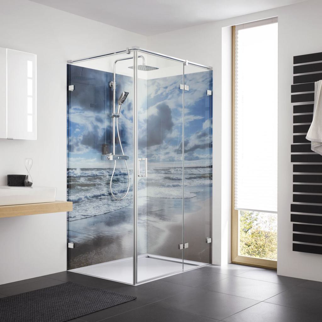 Dusche mit Bilder über Eck
